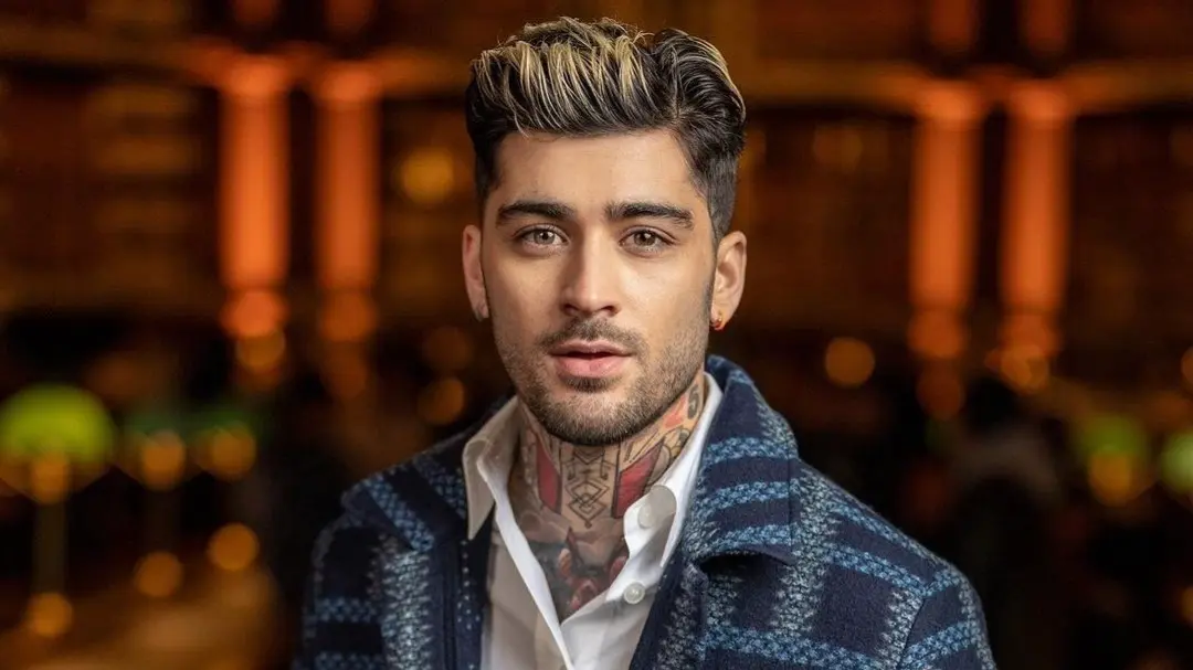 Zayn Malik Gets His Foot Run Over By Car At Paris Fashion Week, Video Surfaces Zayn Malik