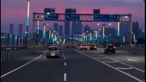 He drove on the Atal Setu bridge, feeling like he was gliding on water.