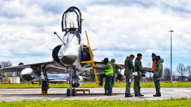 Indian Air Force boosts airfield flexibility Republic World