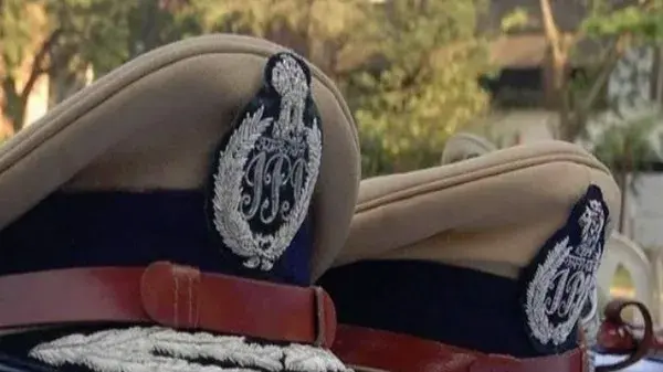 Cybercrime cell IPS officer takes voluntary retirement IPS Triveni Singh Took Voluntar retirement