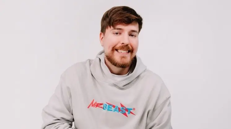 YouTuber MrBeast Diagnosed With Eye Disease Astigmatism A Year After Helping 1000 Fans With Cataract Mr Beast