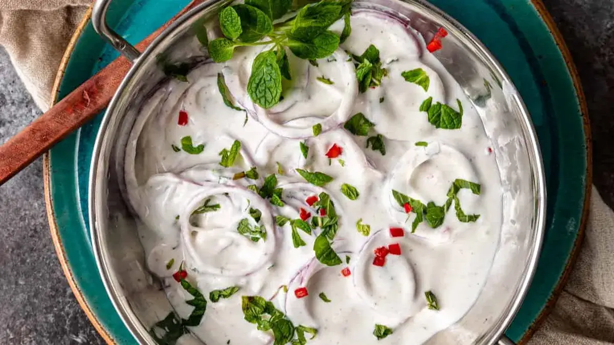 Onions to Fish Avoid these 6 foods with curd for better digestion