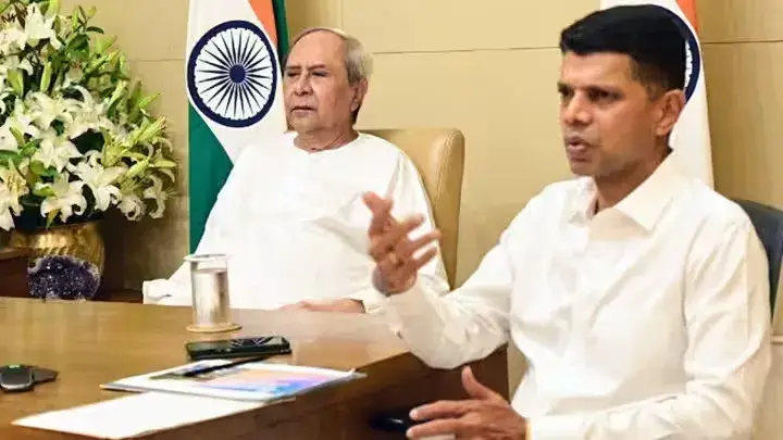 Pandian granted cabinet rank post-retirement | Republic World