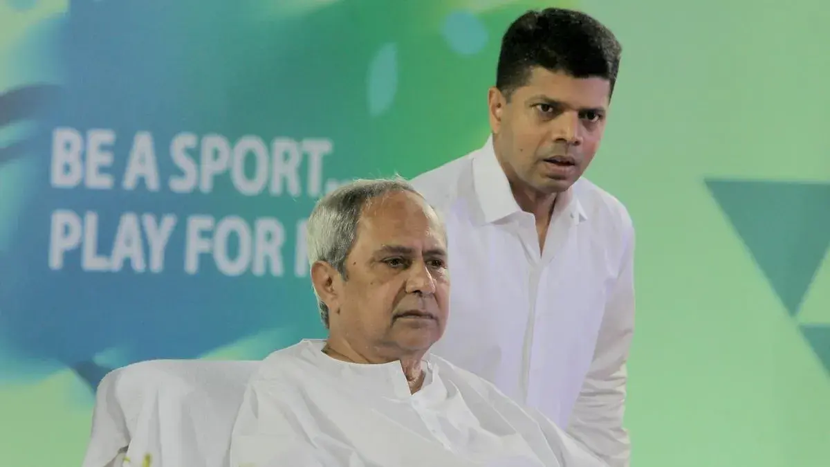 Naveen Patnaik's Close Aide VK Pandian Announces Retirement From Active Politics After Poll Debacle Naveen Patnaik and VK Pandian