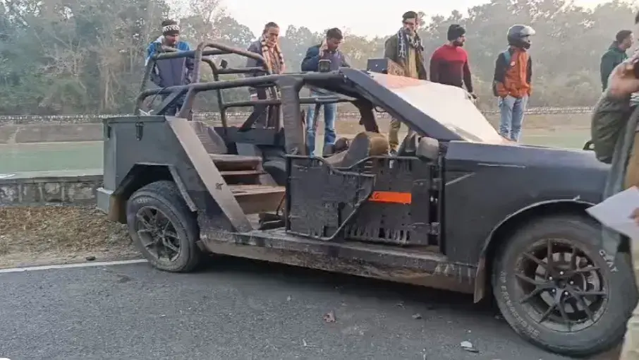 Rishikesh: Four including two rangers died in a road accident on Cheela Marg