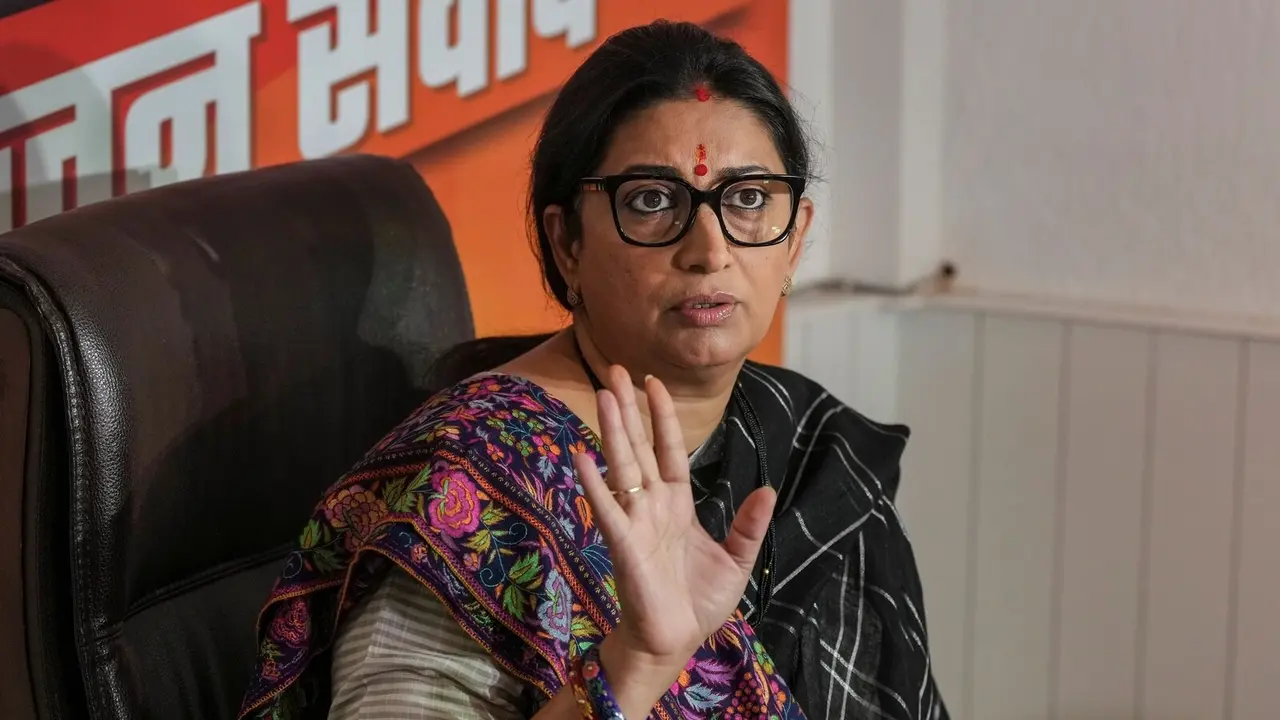 'Mamata Banerjee Doesn't Believe Law Should Be Equal': Smriti Irani Over Delimitation Bill Protest 'Mamata Banerjee Doesn't Believe Law Should Be Equal': Smriti Irani Over Delimitation Bill Protest