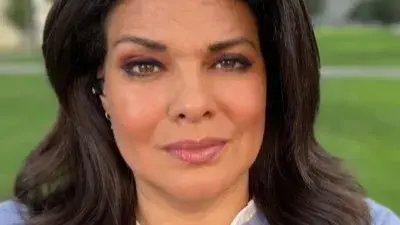 Veteran CNN Anchor, Reporter Sara Sidner Reveals Stage 3 Breast Cancer Diagnosis on Live TV Sara Sidner reveals Stage 3 breast cancer diagnosis on live TV.