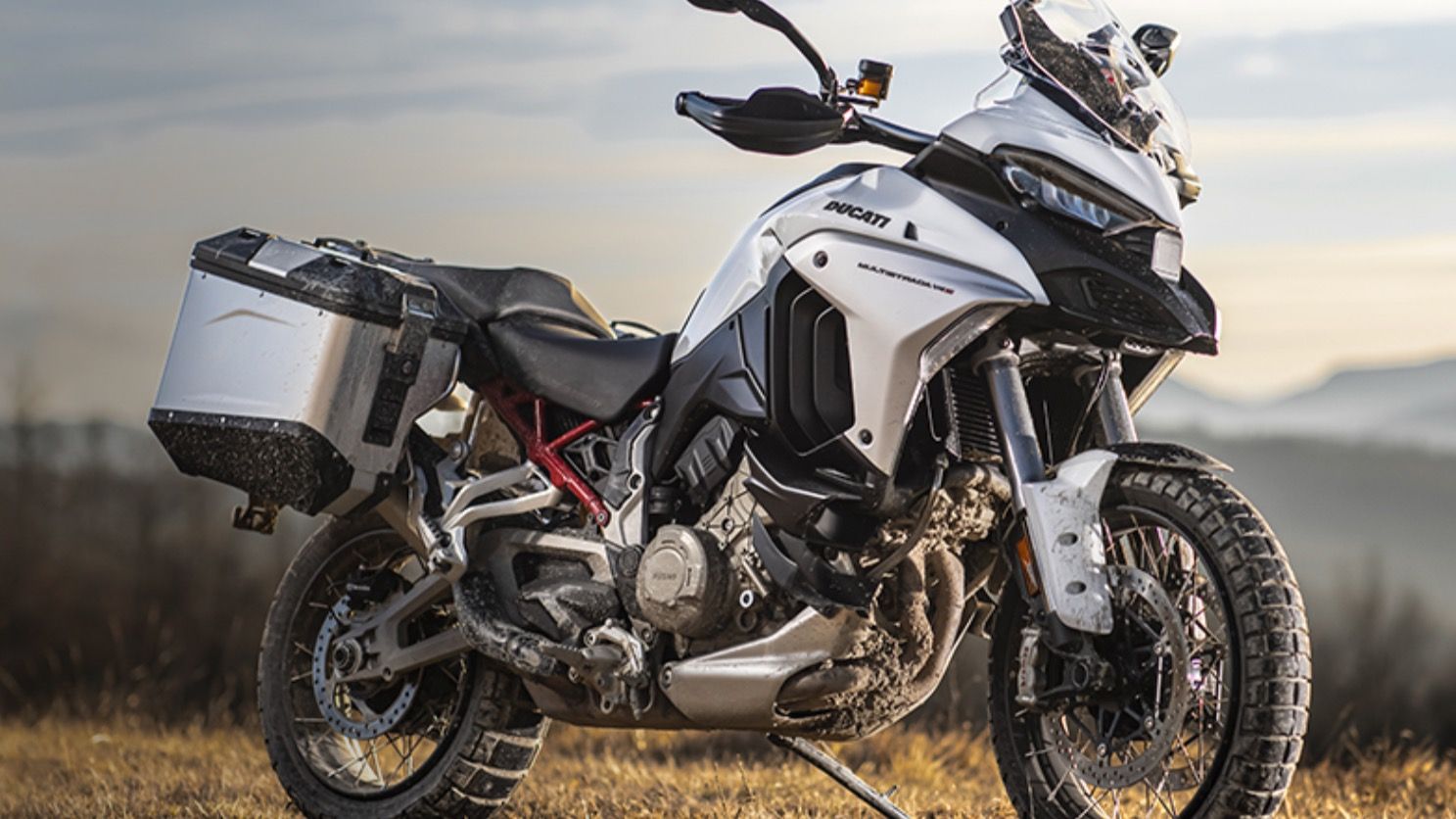 Enduro hot sale touring bikes