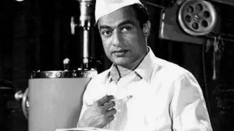 Not Yash Chopra Or Raj Kapoor, This Indian Director Had The Longest Filmmaking Career V Shantaram file image