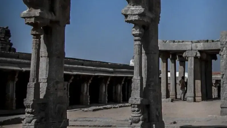 Veerabhadra Temple in Lepakshi