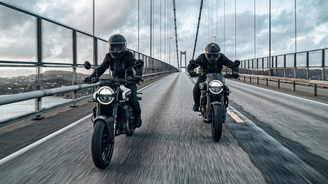 Husqvarna launches Vitpilen 250, Svartpilen 401 bikes in India Husqvarna has launched the Vitpilen 250 and the Svartpilen 401 in India