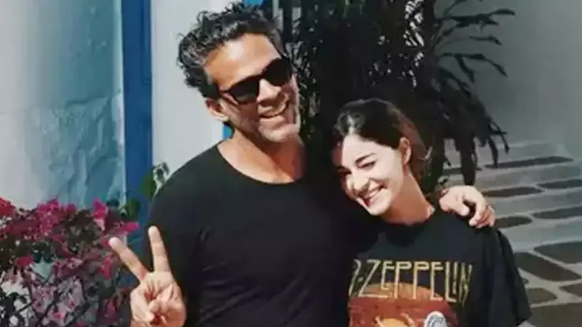 Ananya Panday Says She Was 'Shocked' When Vikramaditya Motwane Offered Her A Film Vikaramaditya Motwane with Ananya Panday