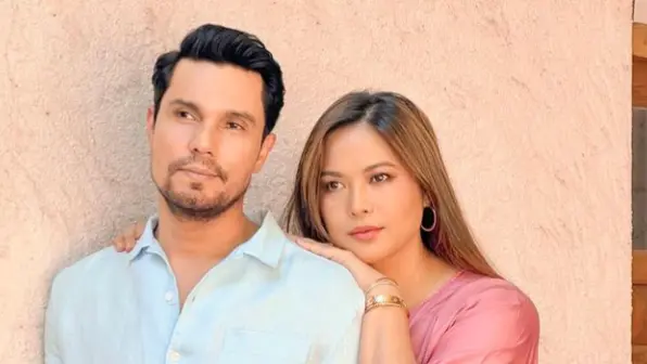 Randeep Hooda Celebrates 1st Valentine's Day With Wife Lin Laishram, Drops Romantic Photos Randeep Hooda
