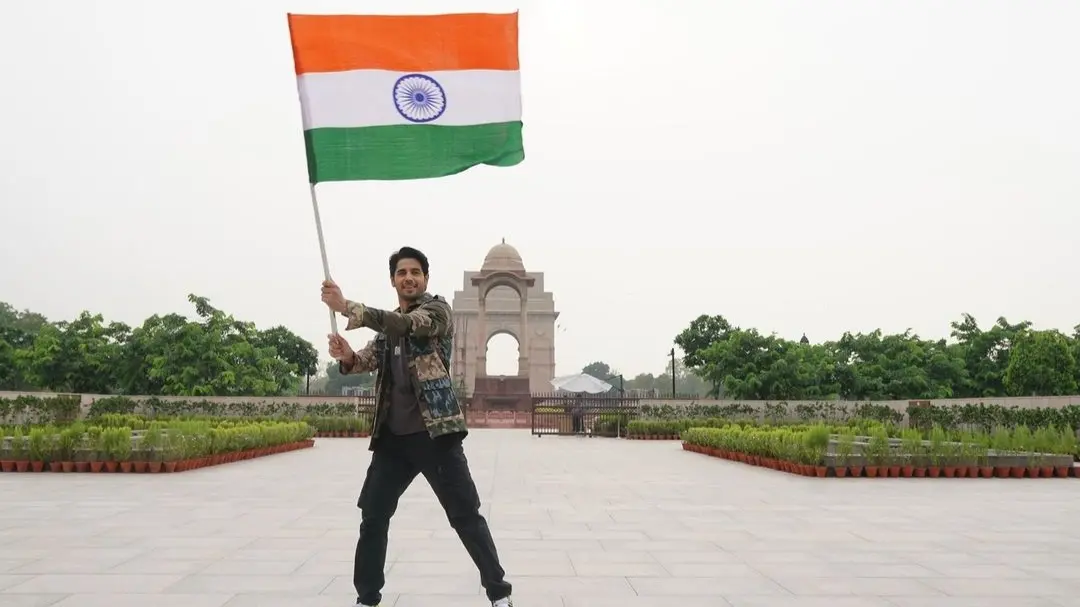 Republic Day 2024: Fill Yourself With Patriotic Fervour With These Outfits Sidharth Malhota in a camouflage jacket