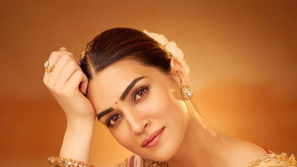 Kriti Sanon Acknowledges Her National Award Win Made Her Secure It Gave Me The Confidence To