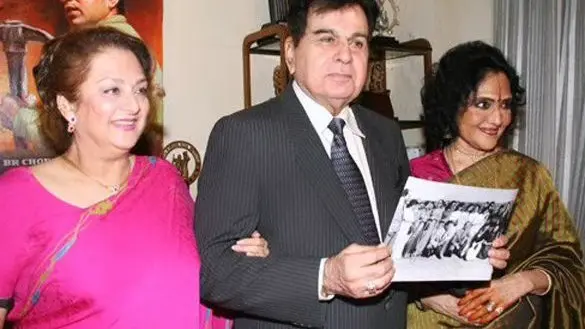 Saira Banu Shares Unseen Photos With Padma Vibhushan Awardee Vyjayanthimala, Pens A Long Note Saira Banu