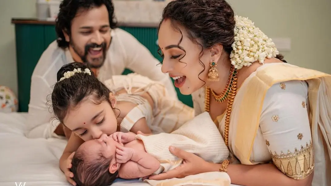 Pearle Maaney-Srinish Aravind Announce Name Of Their 2nd Daughter, Share Photos From Ceremony Pearle Maaney