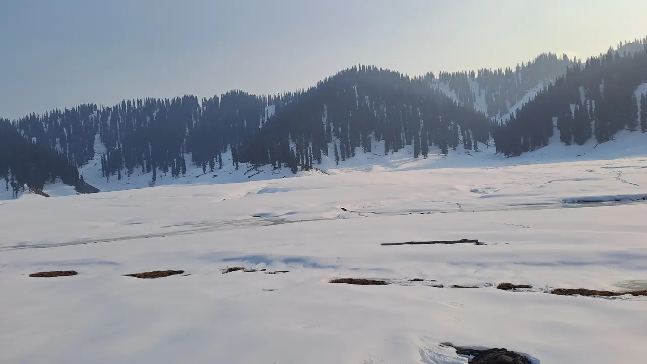 Uncharted Elegance: Bangus Valley's Winter Charm Awaits the Spotlight in Kashmir