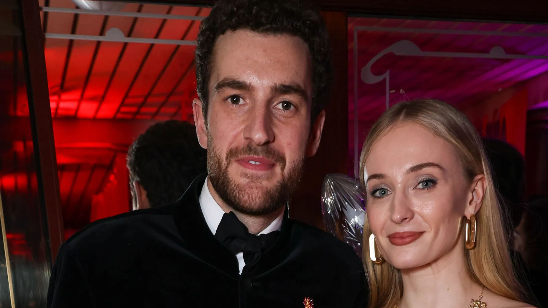 Sophie Turner Makes 1st Public Appearance With Beau Peregrine Pearson ...