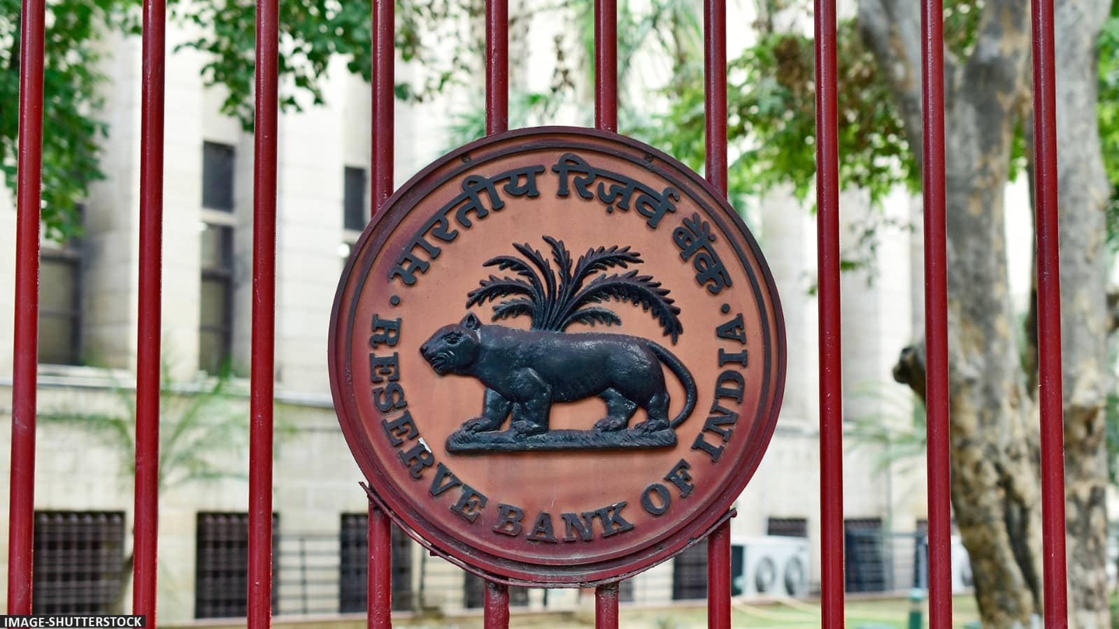 republicworld.com - Shourya Jha - RBI Annual Report: India GDP Jumps To 7.6%, Annual UPI Payments Cross 200 Billion