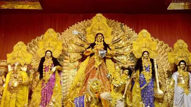 Santosh Mitra Square Durga Puja Pandal, Kolkata