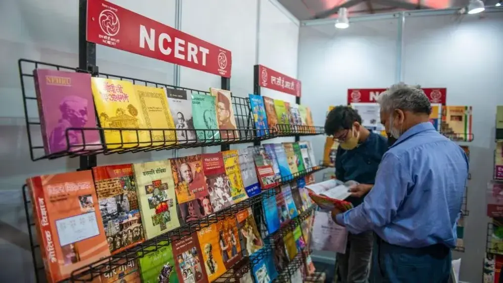 CBSE Strongly Recommends NCERT Textbooks For Classes 9 to 12; Issues Fresh Guidelines For Schools CBSE Strongly Recommends NCERT Textbooks For Classes 9 to 12; Issues Fresh Guidelines For Schools