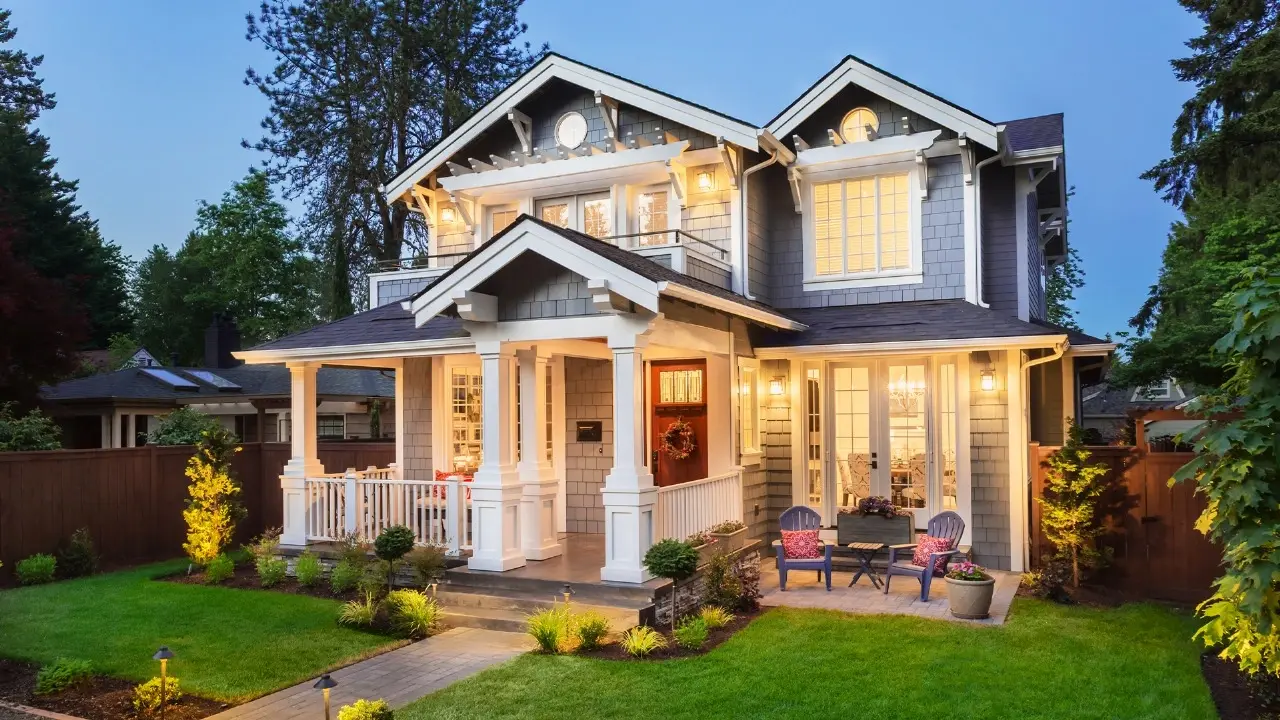 The impact of festive season on property market trends: What to expect Luxury house