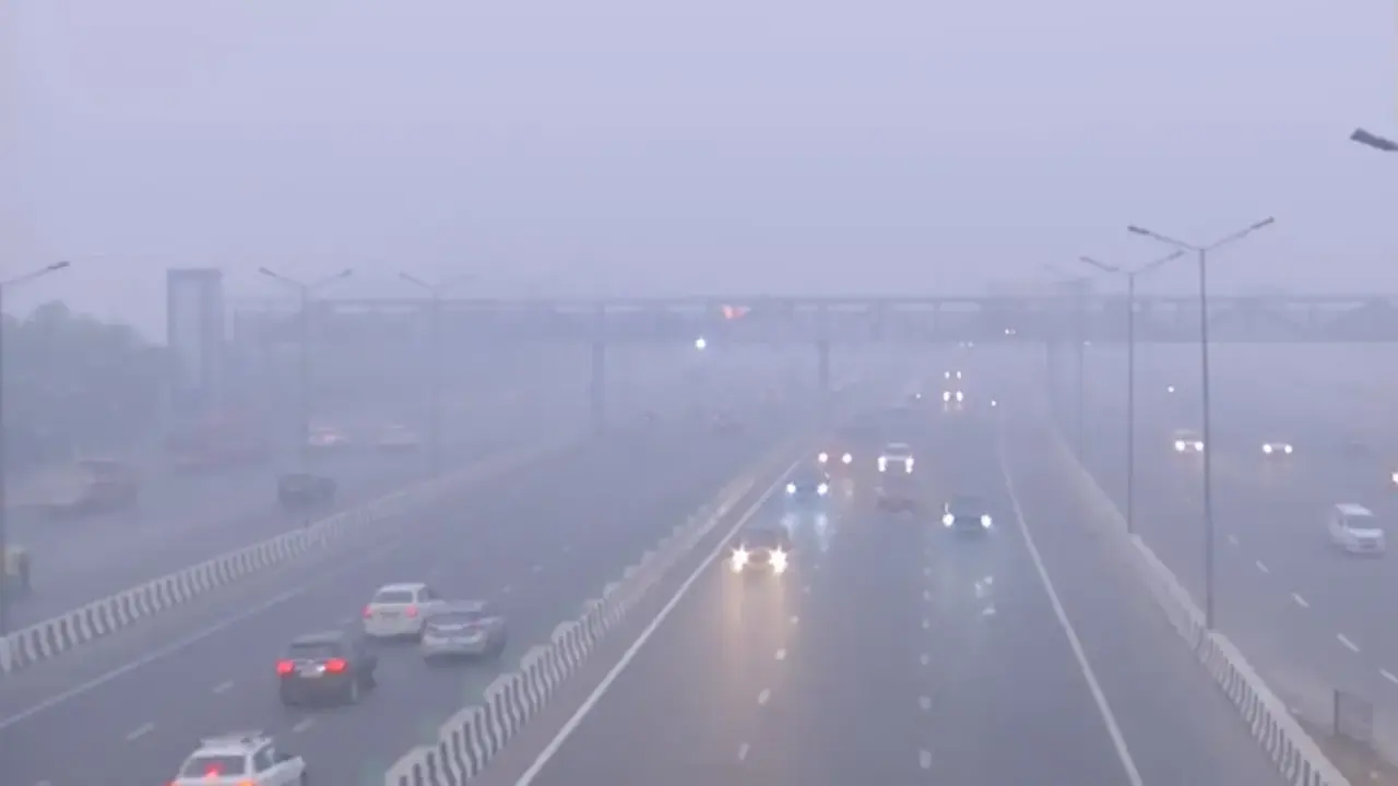 GRAP-4 Imposed in Delhi-NCR as AQI Crosses 400; Schools Shift to Hybrid Mode GRAP 4 Imposed in Delhi-NCR as AQI Crosses 400