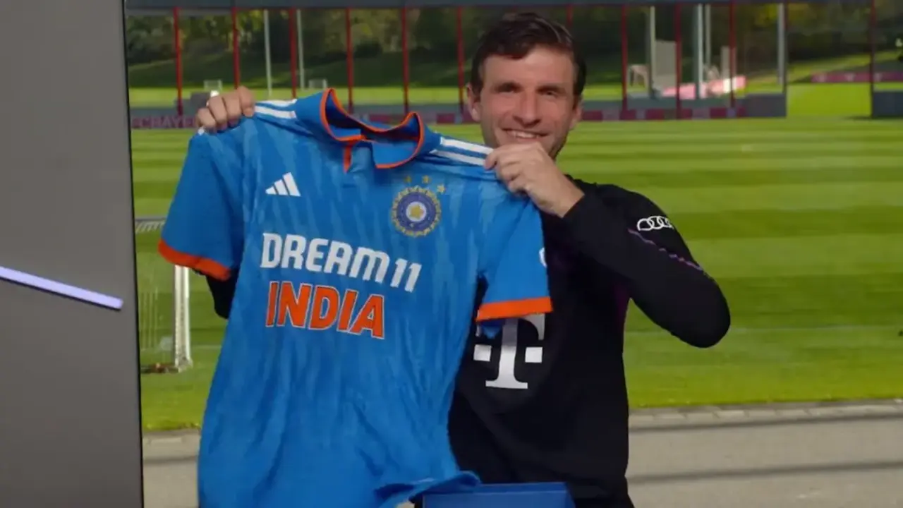 Thomas Muller dons Team India's World Cup jersey, wishes Rohit Sharma & Co. for semi-final - WATCH Thomas Muller