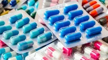 Dispense Antibiotics Solely on Prescription of a Qualified Doctor, Pharmacists Urged The DGHS appeal calls for a strict adherence to the dispensation of antibiotics, emphasizing that these medications should only be provided upon presentation of a valid prescription from a qualified doctor.