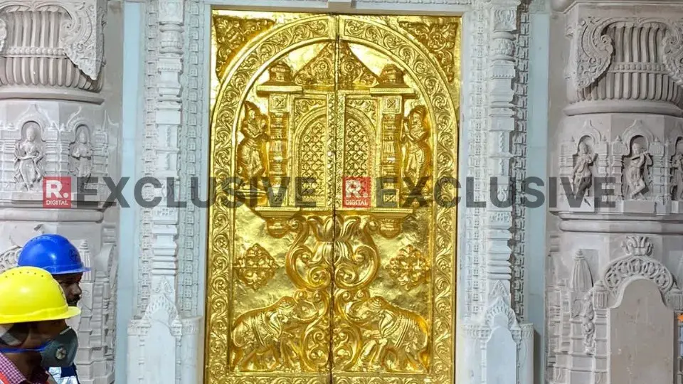 FIRST VISUALS: Swarn Dwar (Golden Gates) of Ram Mandir | SEE EXCLUSIVE IMAGES FIRST VISUALS: Swarn Dwar (Golden Gates) of Ram Mandir | SEE EXCLUSIVE MAGNIFICENT IMAGES