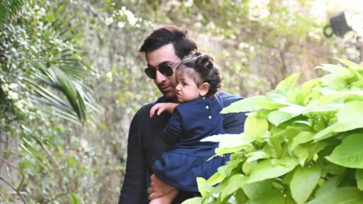 Ranbir Kapoor Fulfills Dad Duties As He Attends Nephew Jeh's Birthday With Raha, See Viral Photos Ranbir Kapoor with daughter Raha