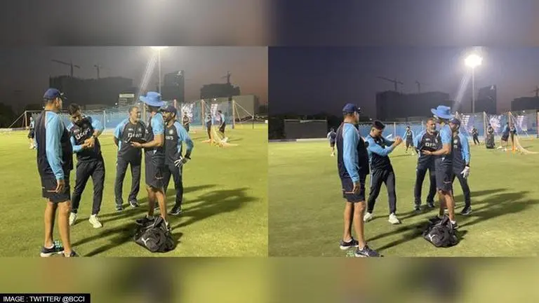 'Mentor' MS Dhoni receives warm welcome on joining India ahead of T20 World Cup MS Dhoni
