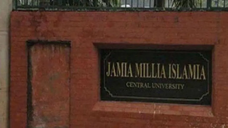 Jamia girl among top 40 in UPSC results in fifth attempt