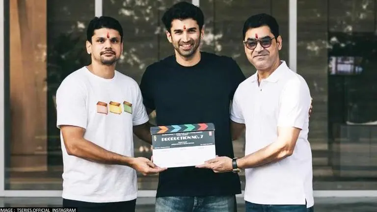 Aditya Roy Kapur, Mrunal Thakur-starrer Hindi remake of 'Thadam' goes on floors; See pic Aditya Roy Kapur, Mrunal Thakur, Thadam, Bhushan Kumar