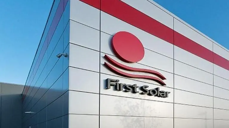 First Solar Strengthens Global Technology Position in PV with Acquisition of Evolar First Solar