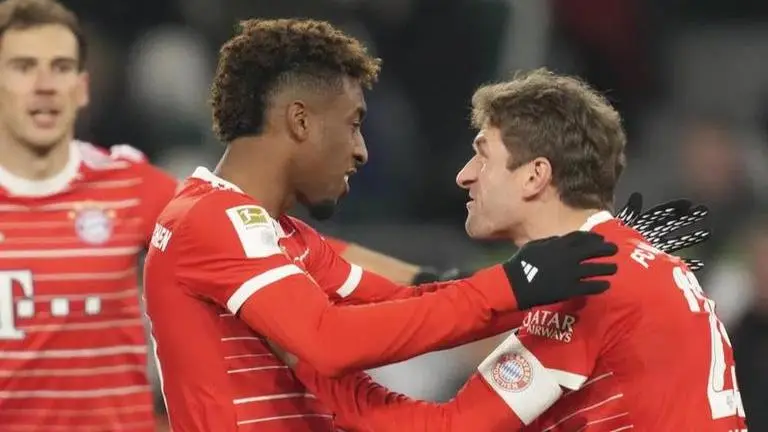 Bayern Munich back on top of the table after 4-2 win at Wolfsburg, despite red card Bayern vs Wolfsburg