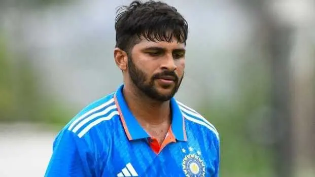 Shardul Thakur in action