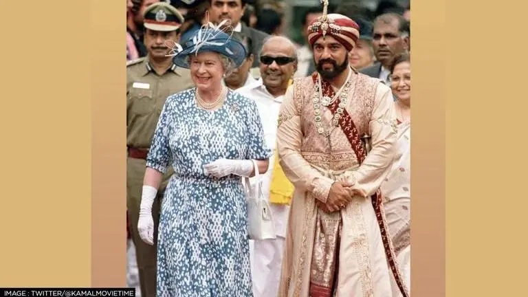 When Queen Elizabeth II met Kamal Haasan on 'Marudhanayagam' sets; See pics Queen Elizabeth II, Kamal Haasan