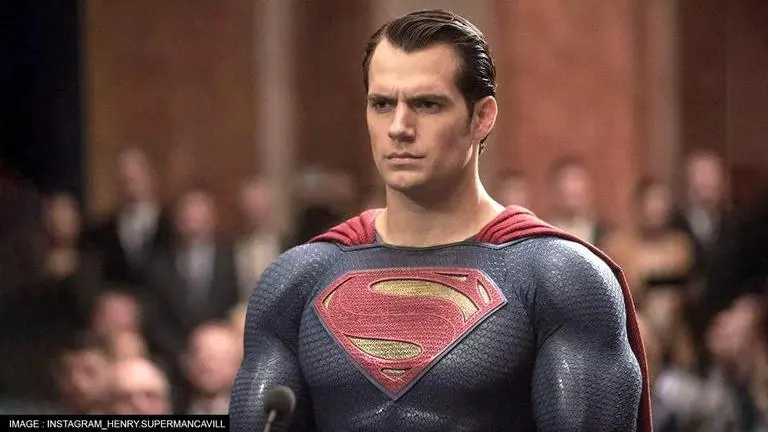 Henry Cavill '100%' returning as Superman in DCEU? Industry insider spills beans Henry Cavill