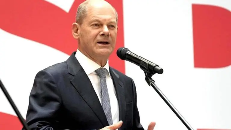 Olaf Scholz claims 'end to freedom of movement' post-Brexit behind UK fuel crisis Olaf Scholz