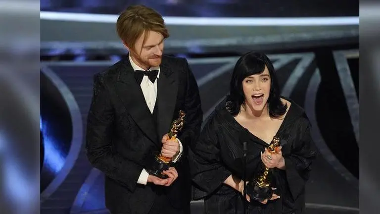 Billie Eilish bags her 1st ever Oscar for 'No Time To Die'; says 'This is so unbelievable' Billie Eilish, Finneas O’Connell