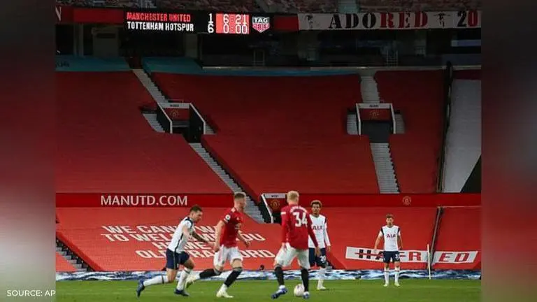 UK Government under pressure as petition to bring fans back gains over 150,000 signatures uk government