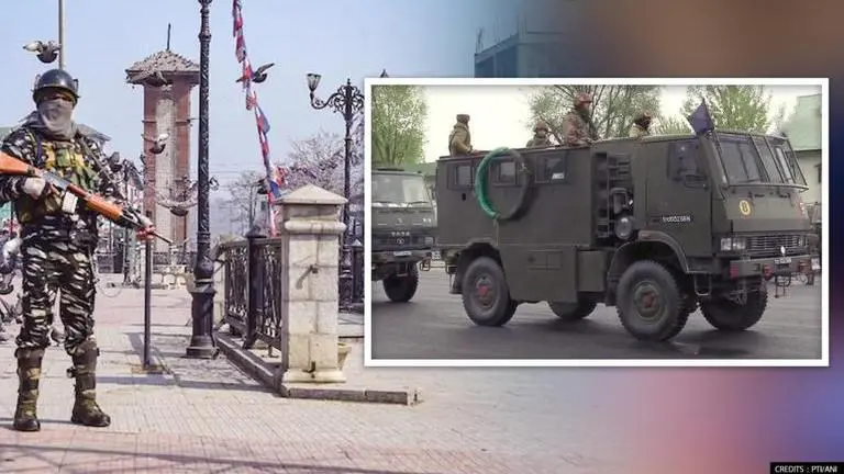 Kashmir: Indian Army convoys bear 'blue' flags instead of 'red' for people-friendly look Indian Army