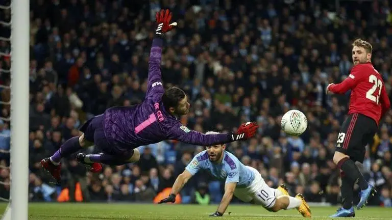 Sergio Aguero goes on bizarre rant about English media; 'They're all Man Utd supporters' Sergio Aguero rant against Manchester United