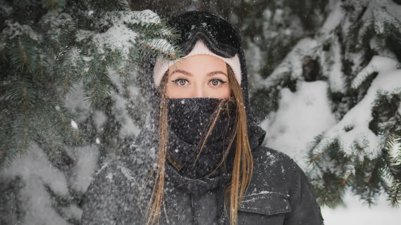Stay Cozy And Stylish With These Fashion Hacks For Extreme Winter Fashion Hacks For Harsh Winter