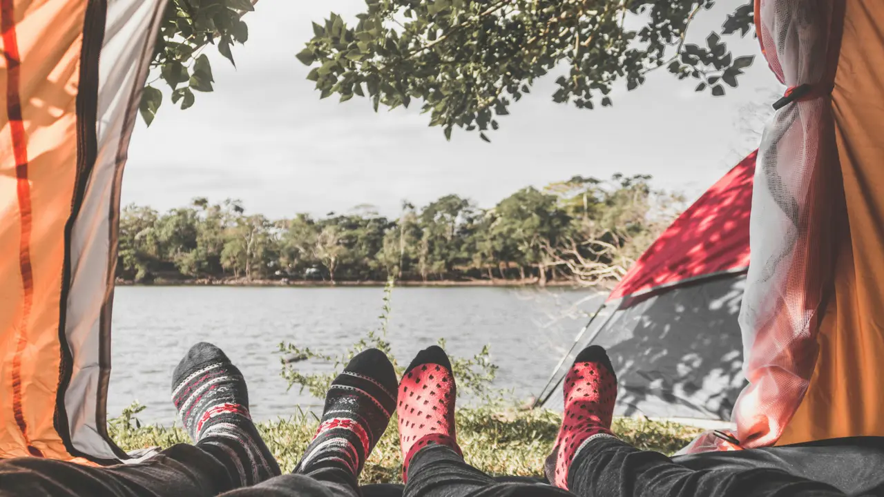 Tips to keep your feet and palms warm