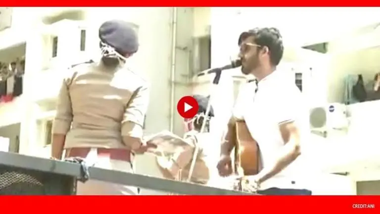 To beat lockdown blues, Ahmadabad cops treat residents of a gated colony with live mehfil Lockdown