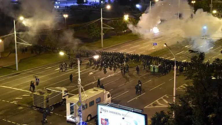 EU to review ties with Belarus, mulls action over crackdown EU to review ties with Belarus, mulls action over crackdown