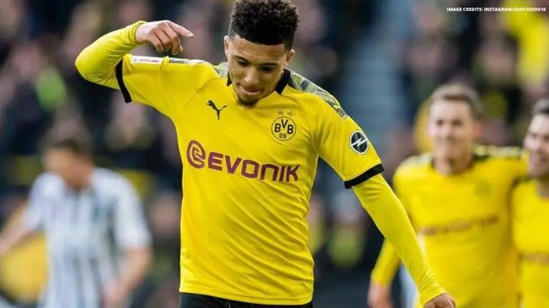Jadon Sancho agrees 5-year deal in principle with Manchester United,will earn £140k a week jadon sancho transfer